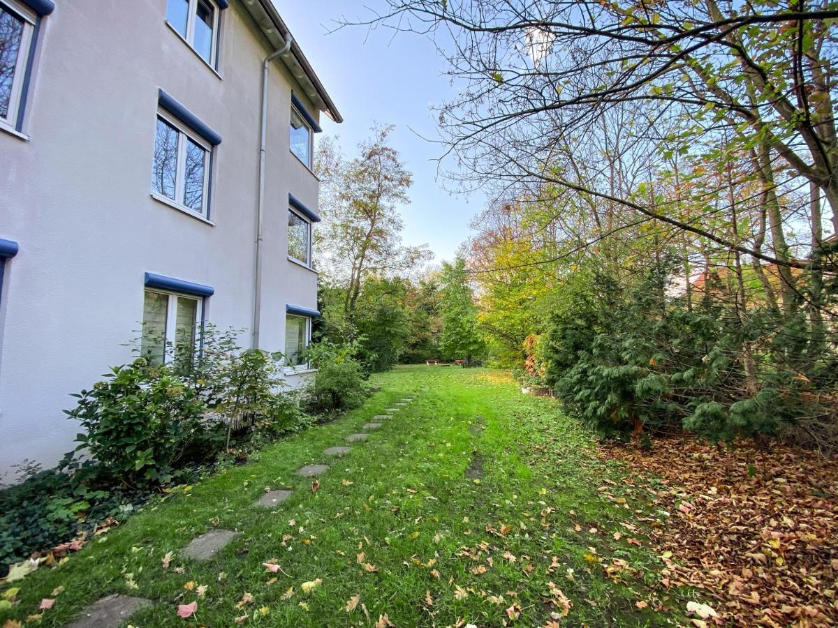Wohlfuehl-Apartment Mit Kostenfreier Tiefgarage, Wifi & Terrasse Лейпциг Экстерьер фото
